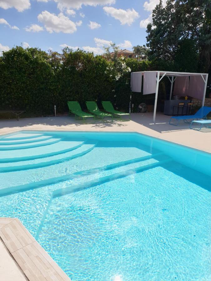 Villa Flore - Penthouse - Apartment In Villa Casteldaccia Luaran gambar