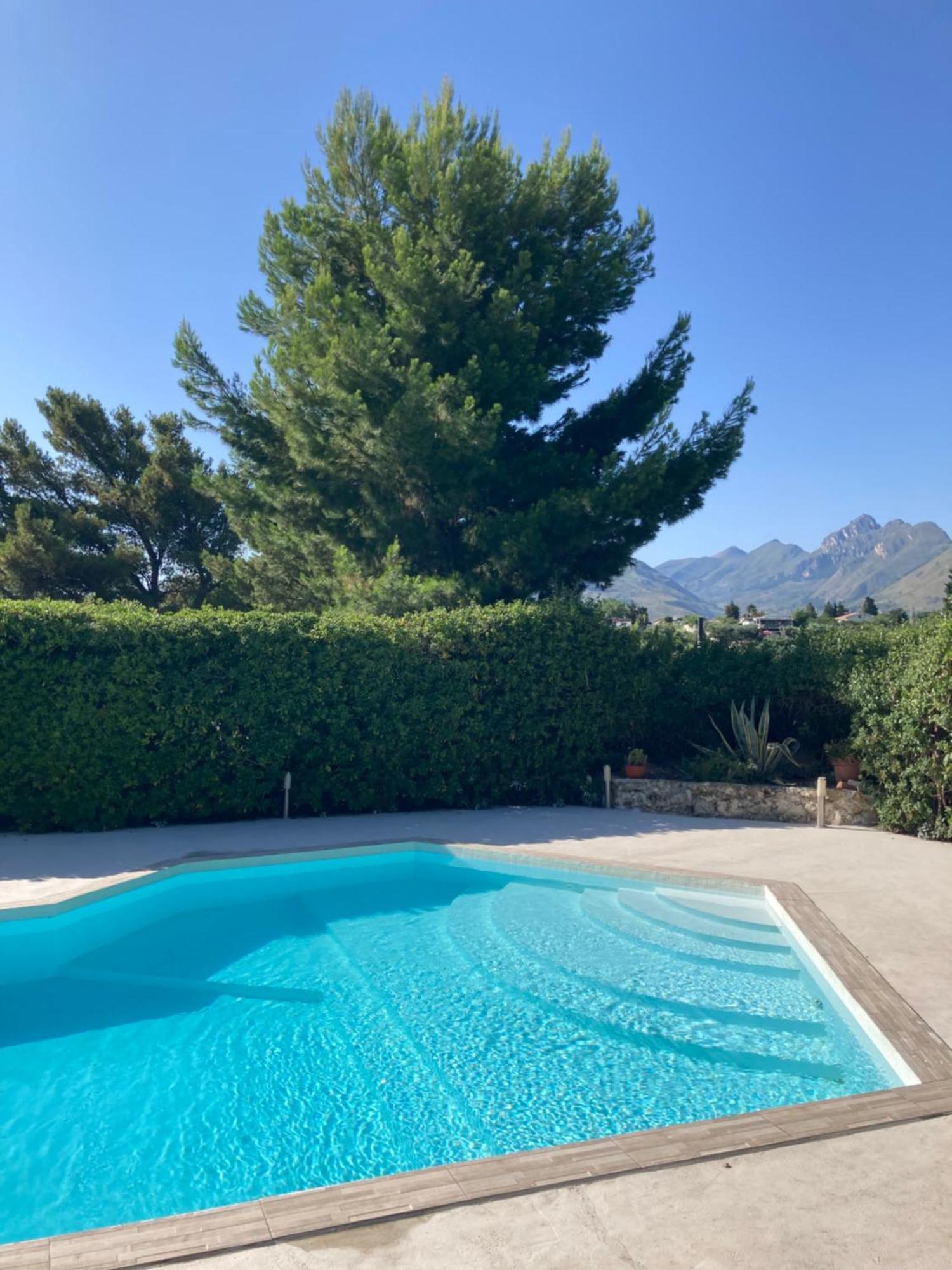 Villa Flore - Penthouse - Apartment In Villa Casteldaccia Luaran gambar